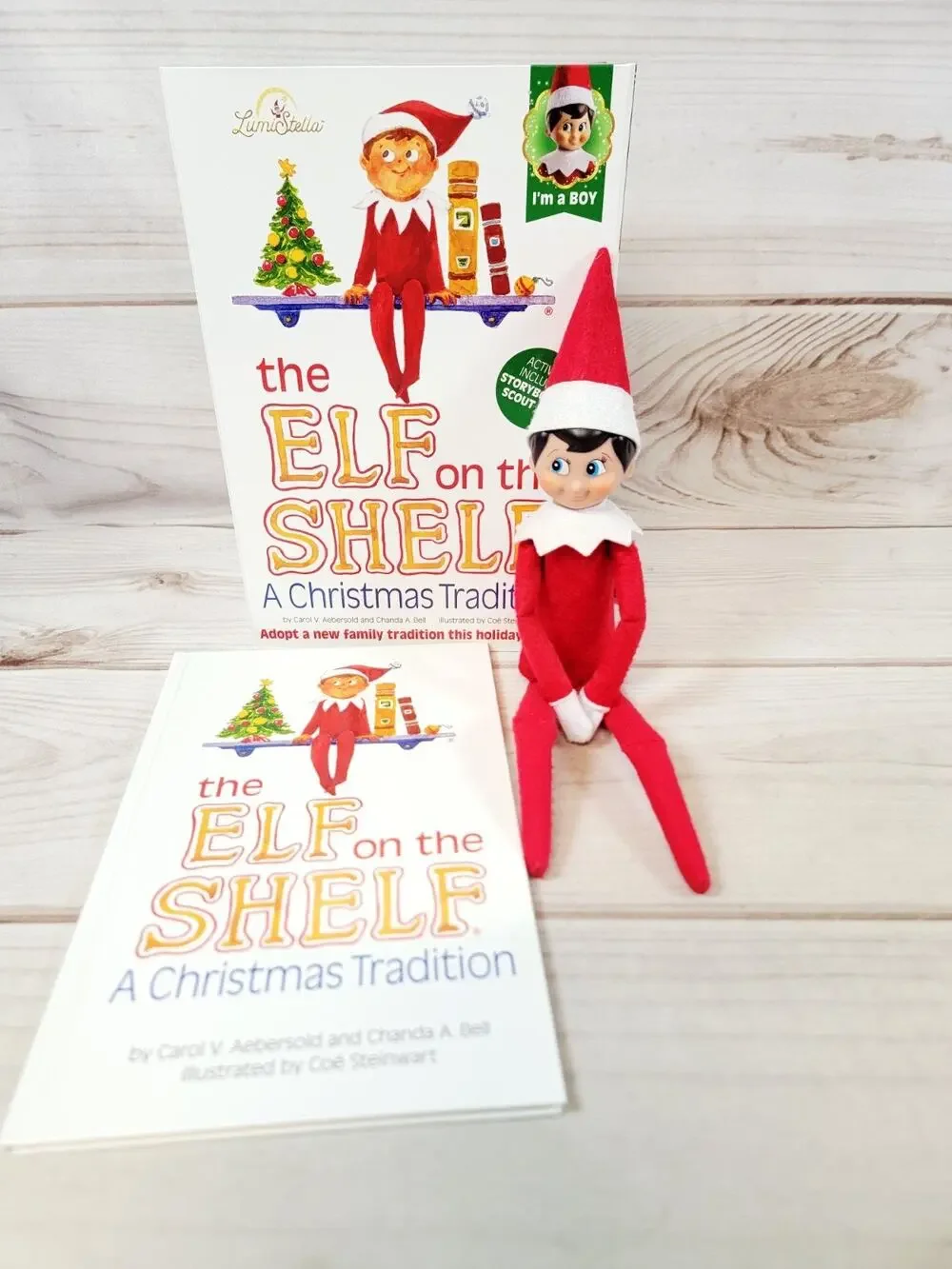 The Elf on the Shelf: A Christmas Tradition - Boy Elf with Blue Eyes, Book & Box